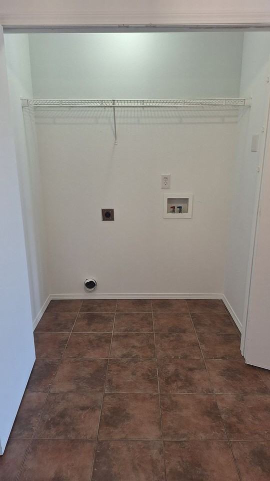 Collins Point 2 bedroom Apartment Home Ozark, MO - Photo 5 of 20