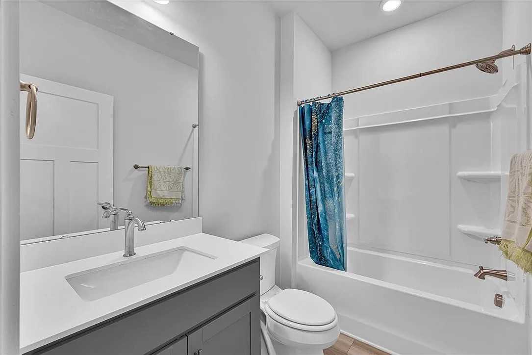 529 Overbrook Drive - Photo 5 of 10