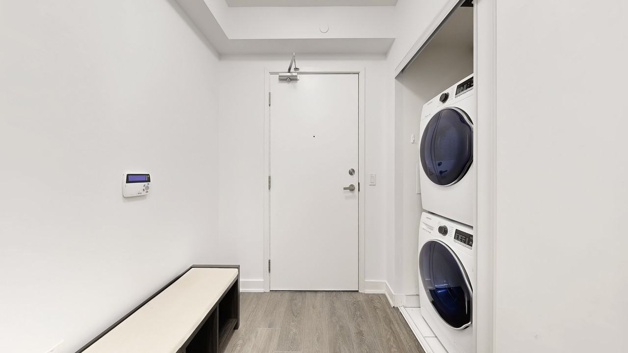 195 Redpath Avenue #2016 - Photo 3 of 43