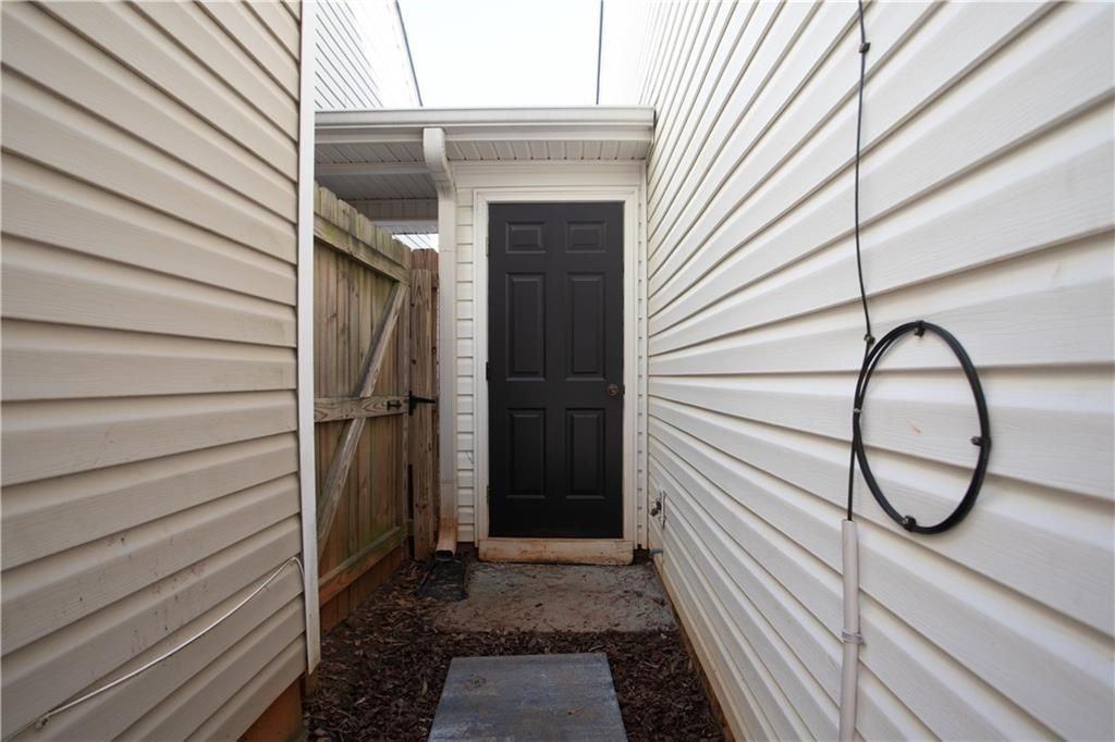 645 Stadler Pointe - Photo 3 of 23