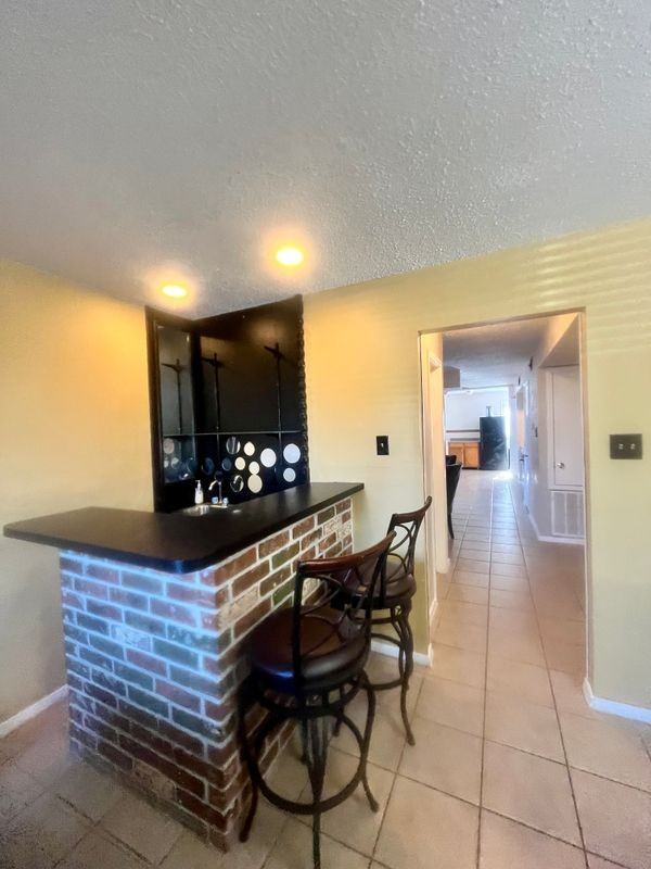 4732 W Esplanade Ave - Photo 7 of 9