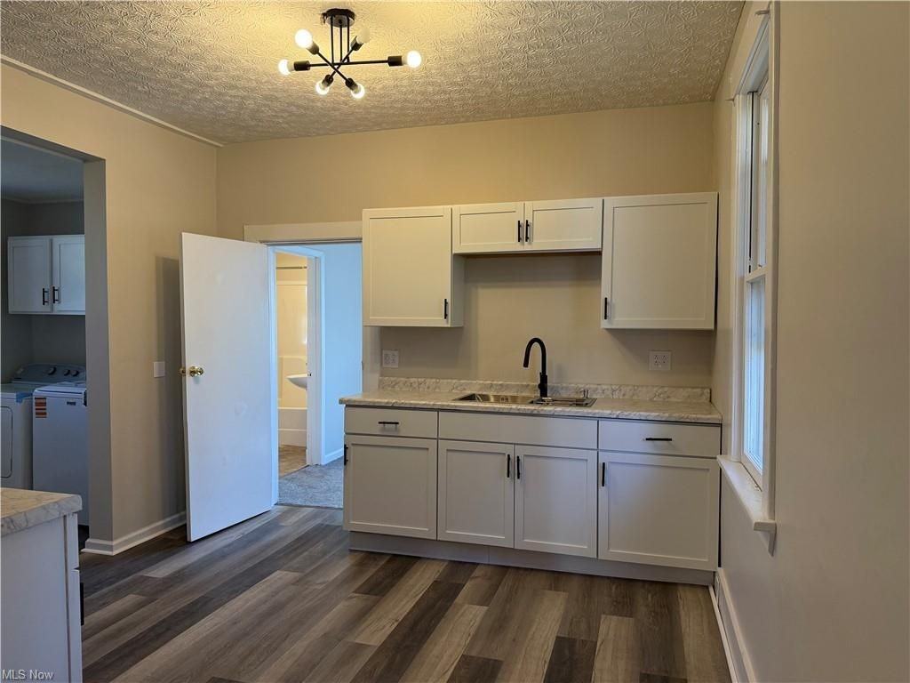 110 S 8th St - Photo 7 of 17