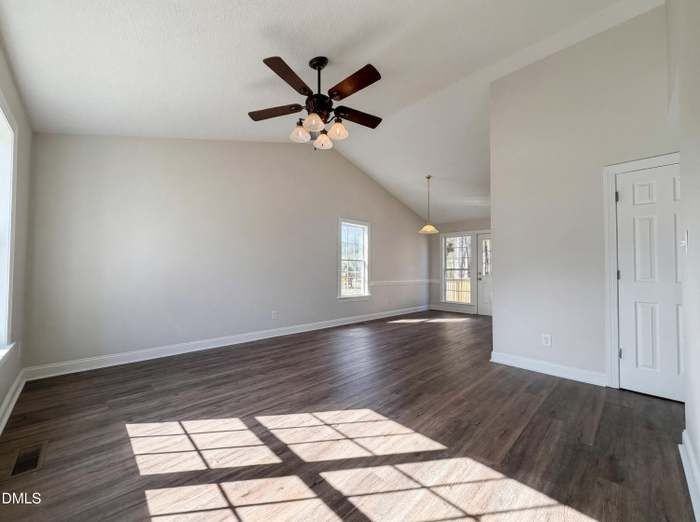 406 Landing Place Dr - Photo 5 of 16