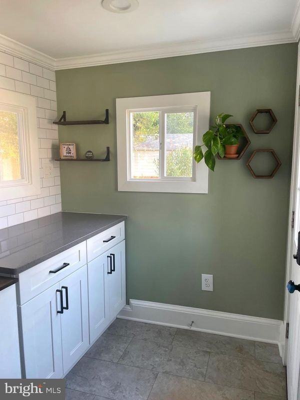 57 Ridgeway Ave - Photo 4 of 14