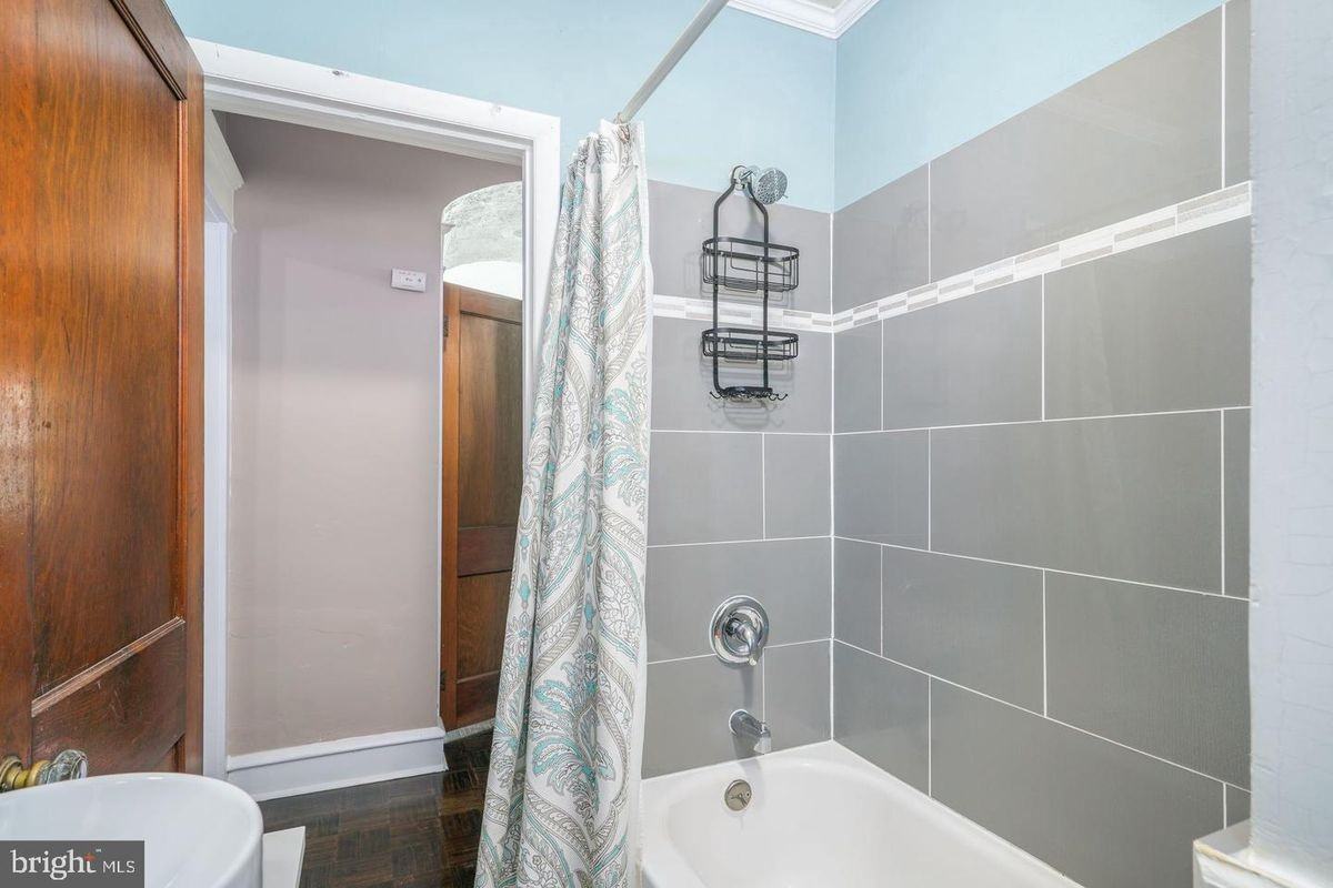 57 Ridgeway Ave - Photo 7 of 14