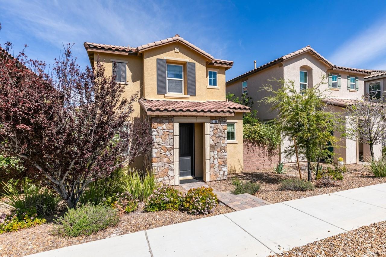 3118 Biccari Ave - Photo 2 of 45