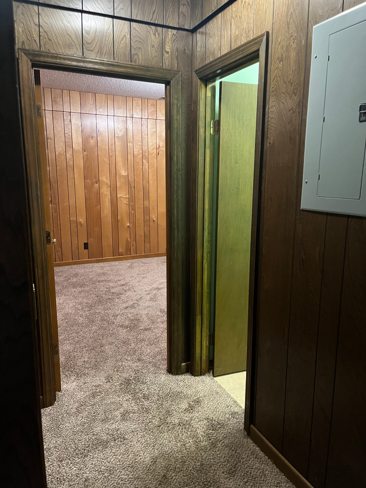 123 Norris Ave #D - Photo 3 of 5