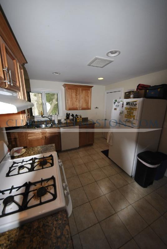 8 Oliva Rd #2 - Photo 6 of 10