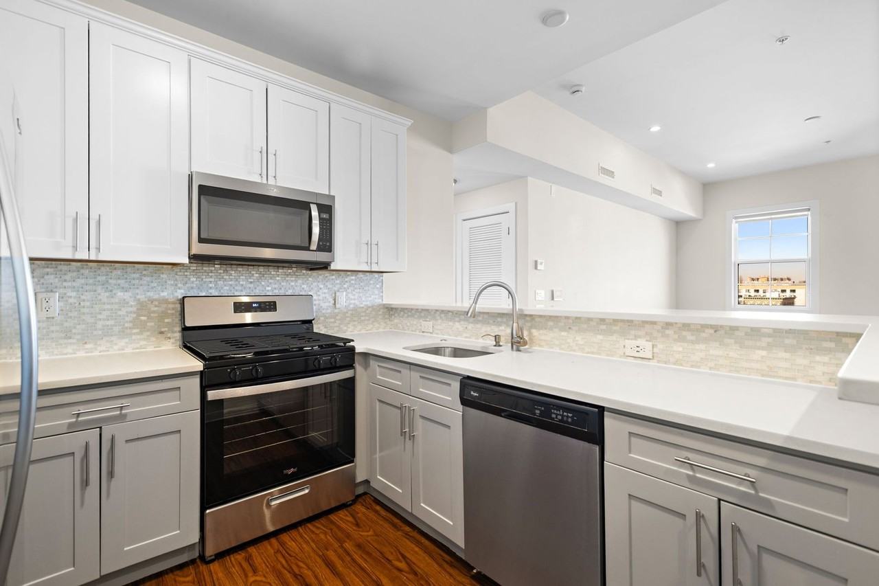 The Hudson Lofts - Photo 3 of 19