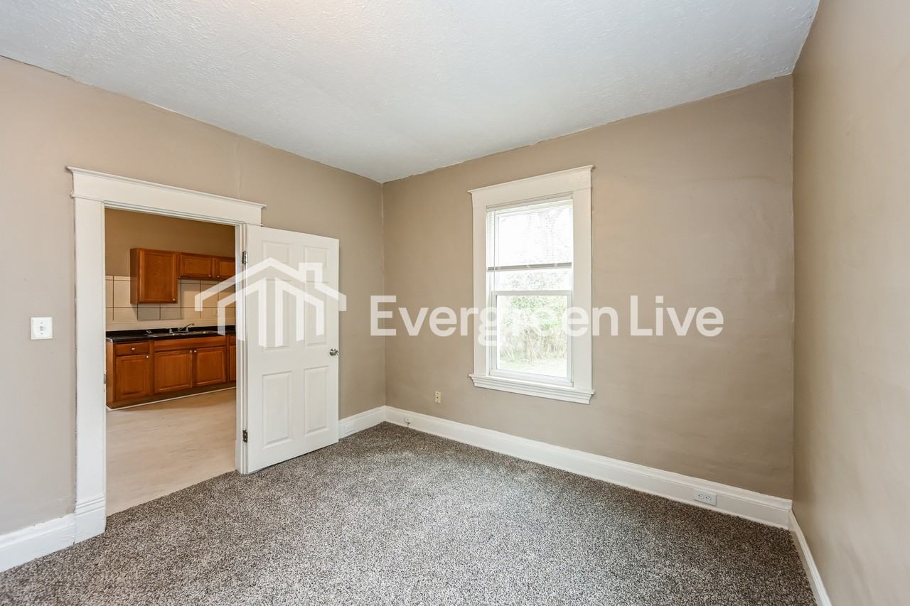 5318 Whetsel Ave - Photo 5 of 15