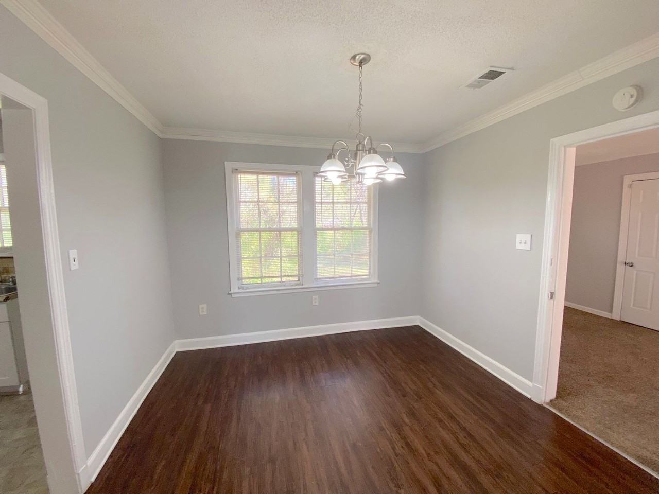 722 Lydgate Rd - Photo 3 of 13