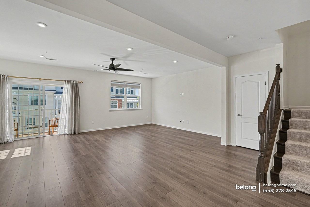 4521 Reaney Ln - Photo 5 of 17