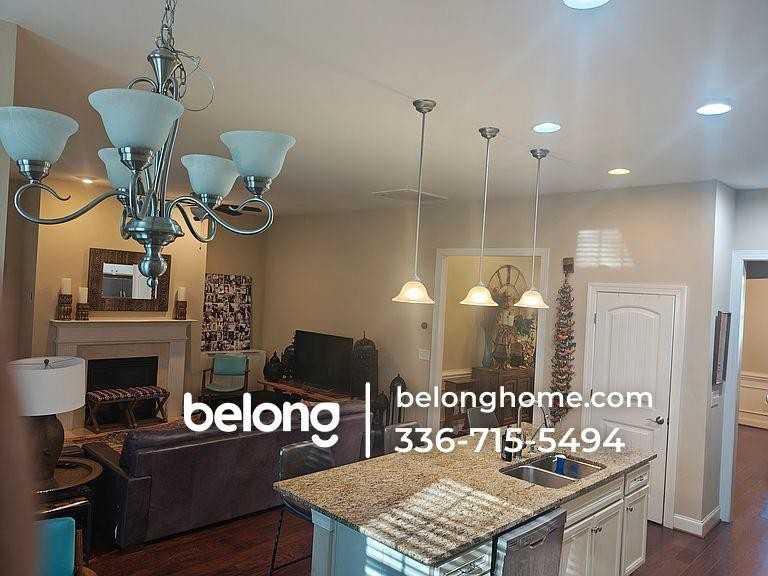 139 N Freeman Dr - Photo 5 of 19