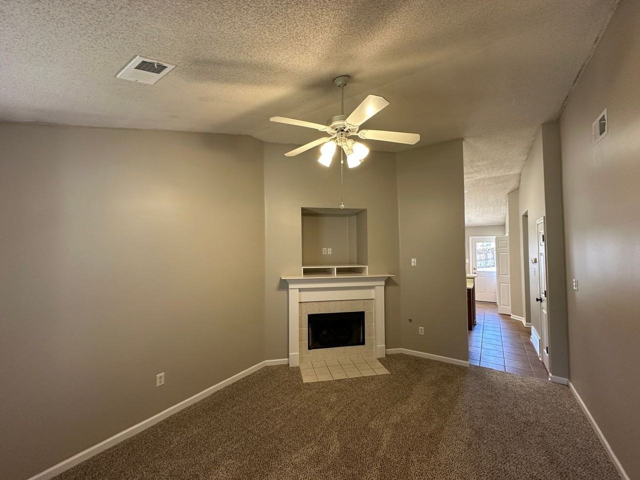10717 Pecan Vw - Photo 2 of 19