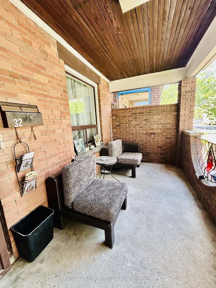 32 Earlscourt Avenue - Photo 3 of 11