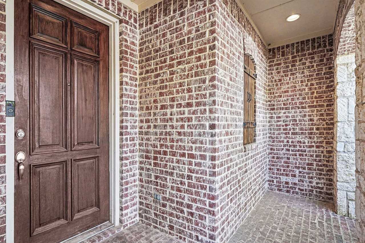 5508 Junius St - Photo 3 of 34