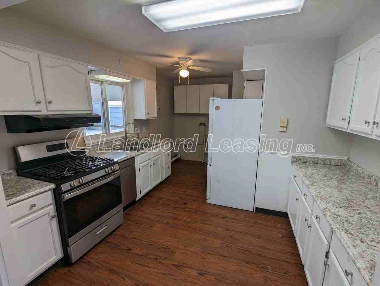 165 Moorewood Ave - Photo 5 of 16