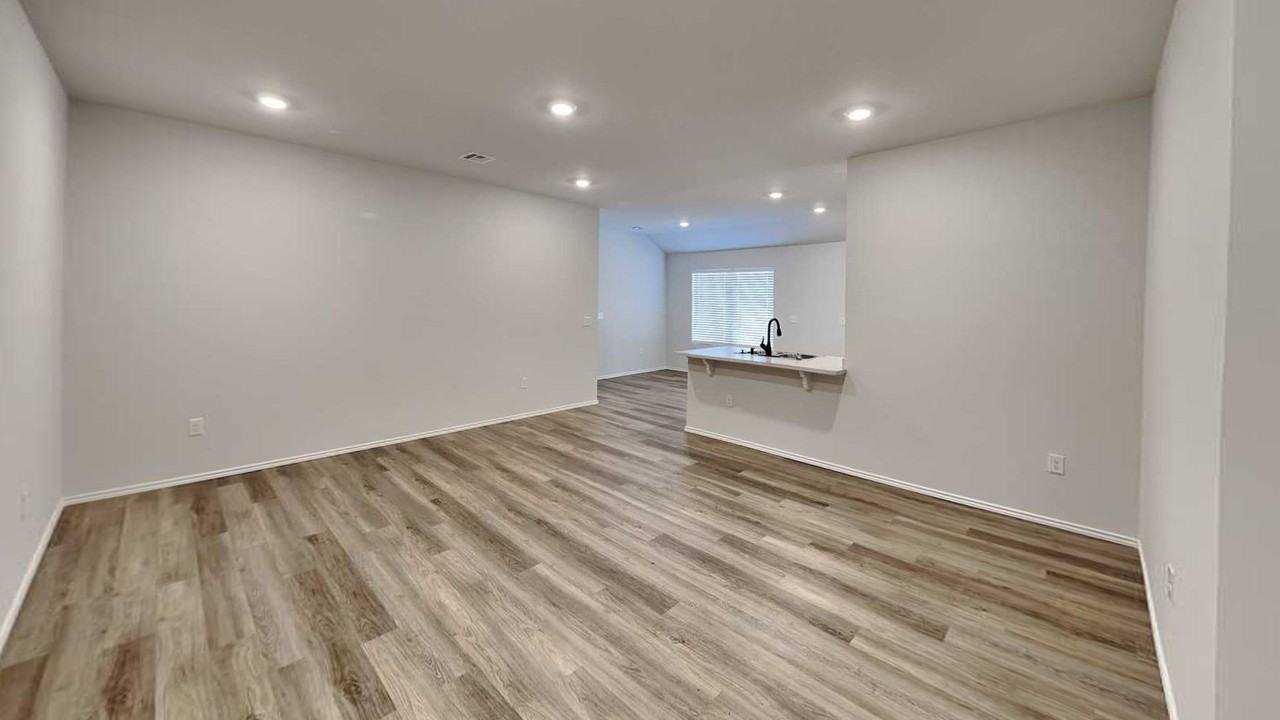 6132 Holm Oak Rd - Photo 4 of 17