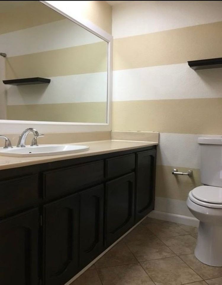 1105 Rebecca Ave - Photo 5 of 9