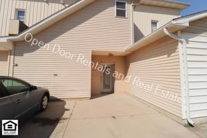 featured image of 255 S Wayne St