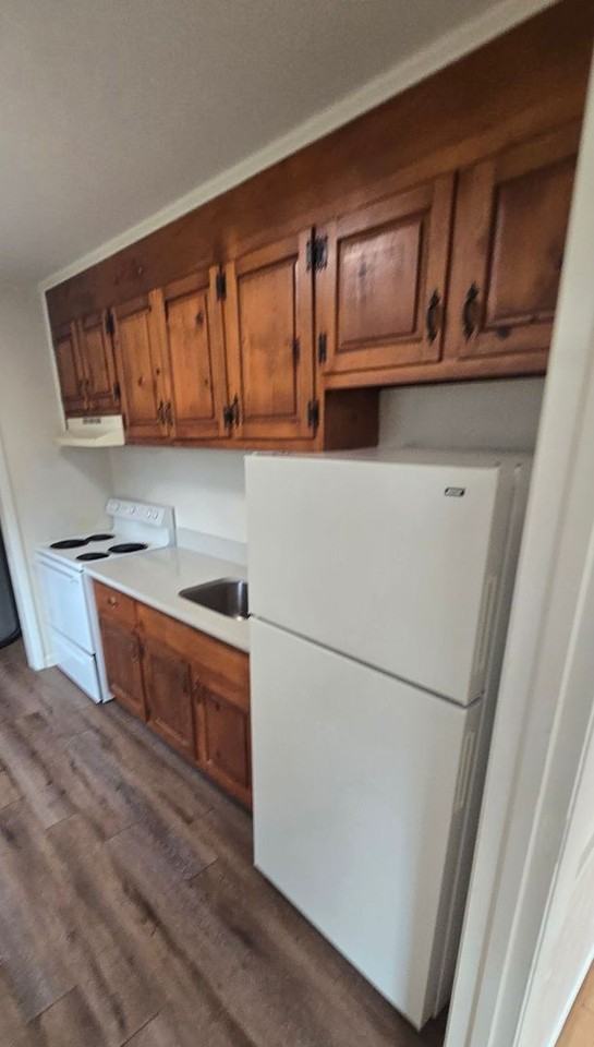 2009B Day St - Photo 3 of 7