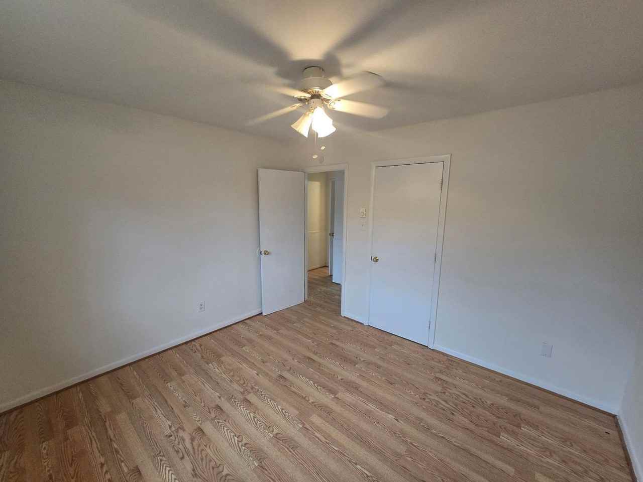 2009B Day St - Photo 6 of 7