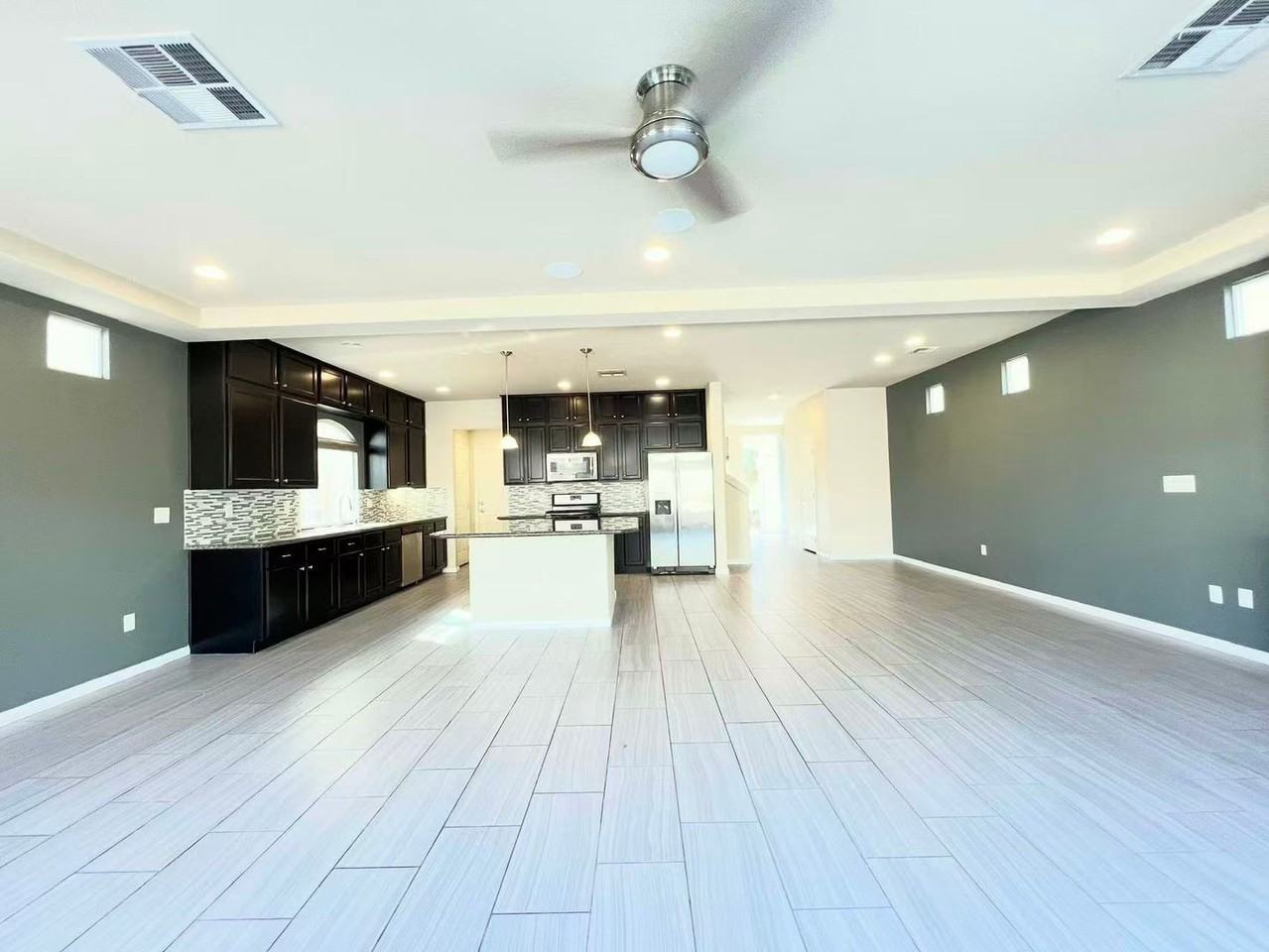 5638 Bartlett Ridge Ct - Photo 4 of 32