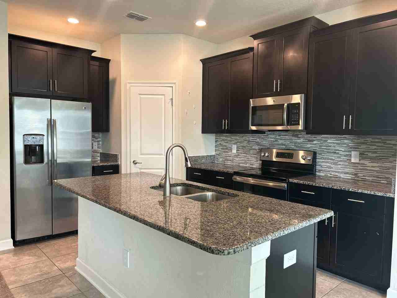 11114 Sycamore Woods Dr - Photo 6 of 25