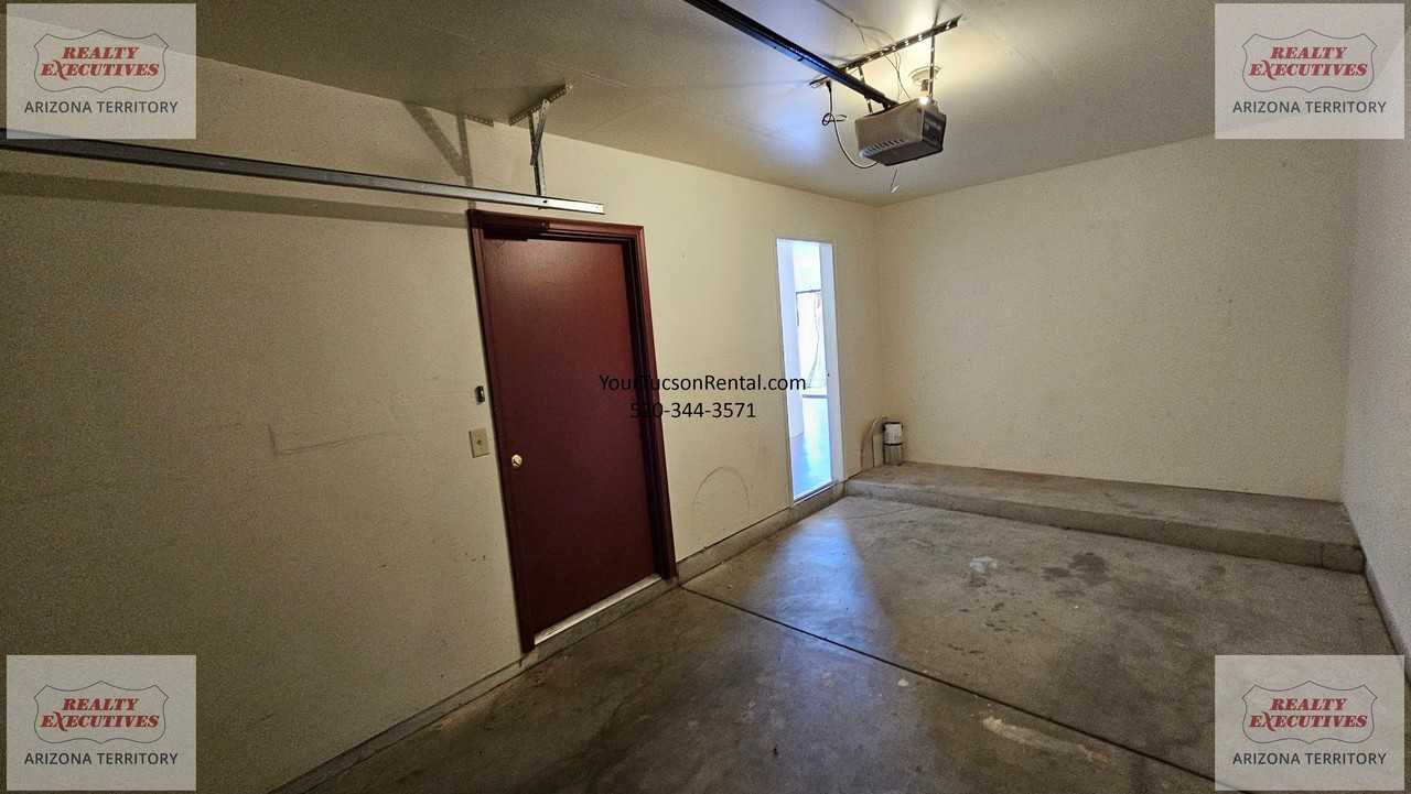 1511 N Bryant Ave - Photo 6 of 50