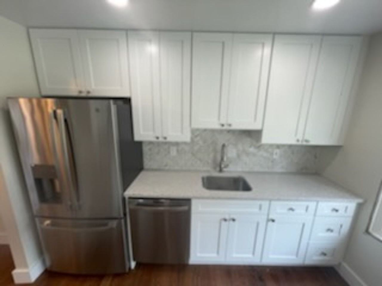 6761 Surreywood Ln - Photo 2 of 47