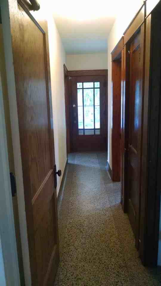 241 Dunning St - Photo 6 of 18