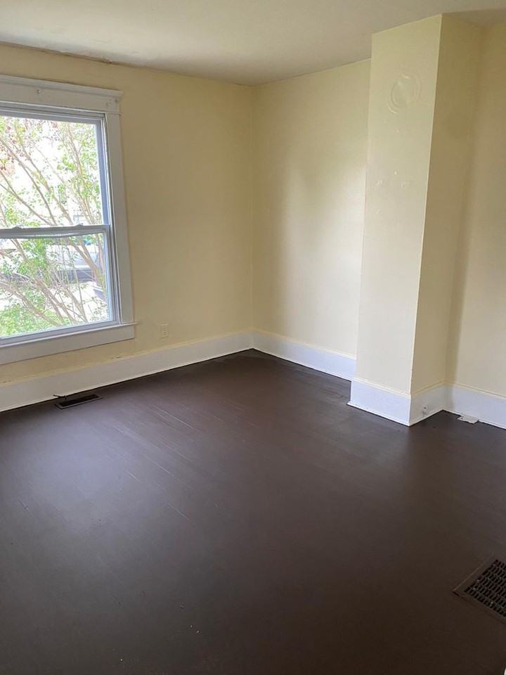 334 Woods Ave - Photo 6 of 8