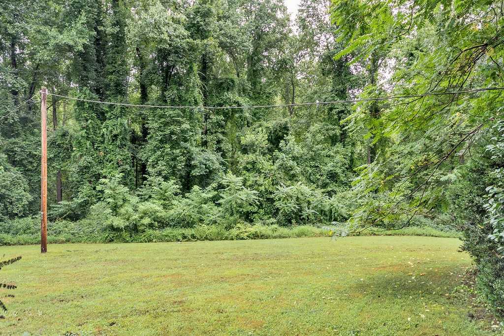 605 Shepards Hill Rd - Photo 3 of 14