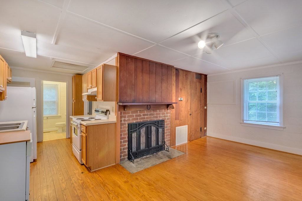 605 Shepards Hill Rd - Photo 7 of 14