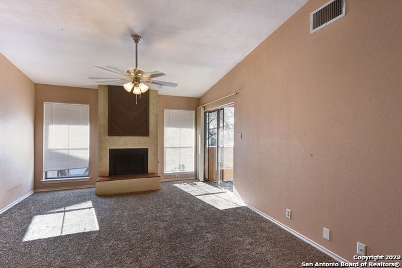 1431 Loma Alto #4 - Photo 2 of 14