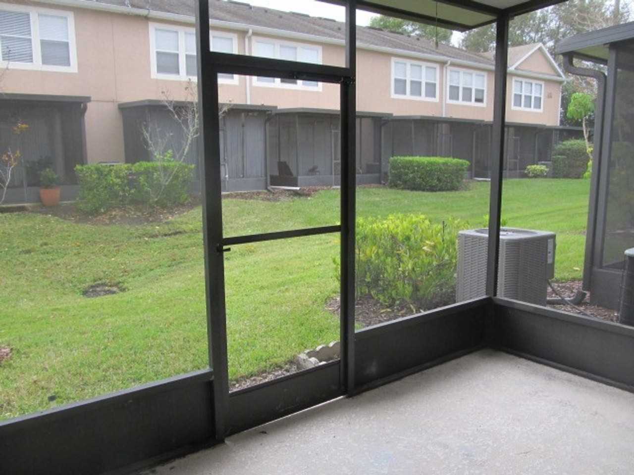 1110 Loyola Ct - Photo 5 of 9