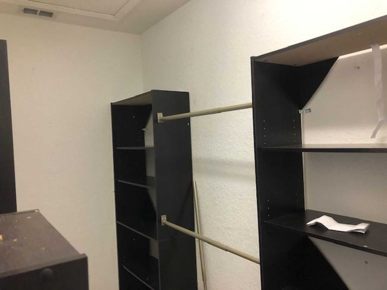 1110 Loyola Ct - Photo 7 of 9