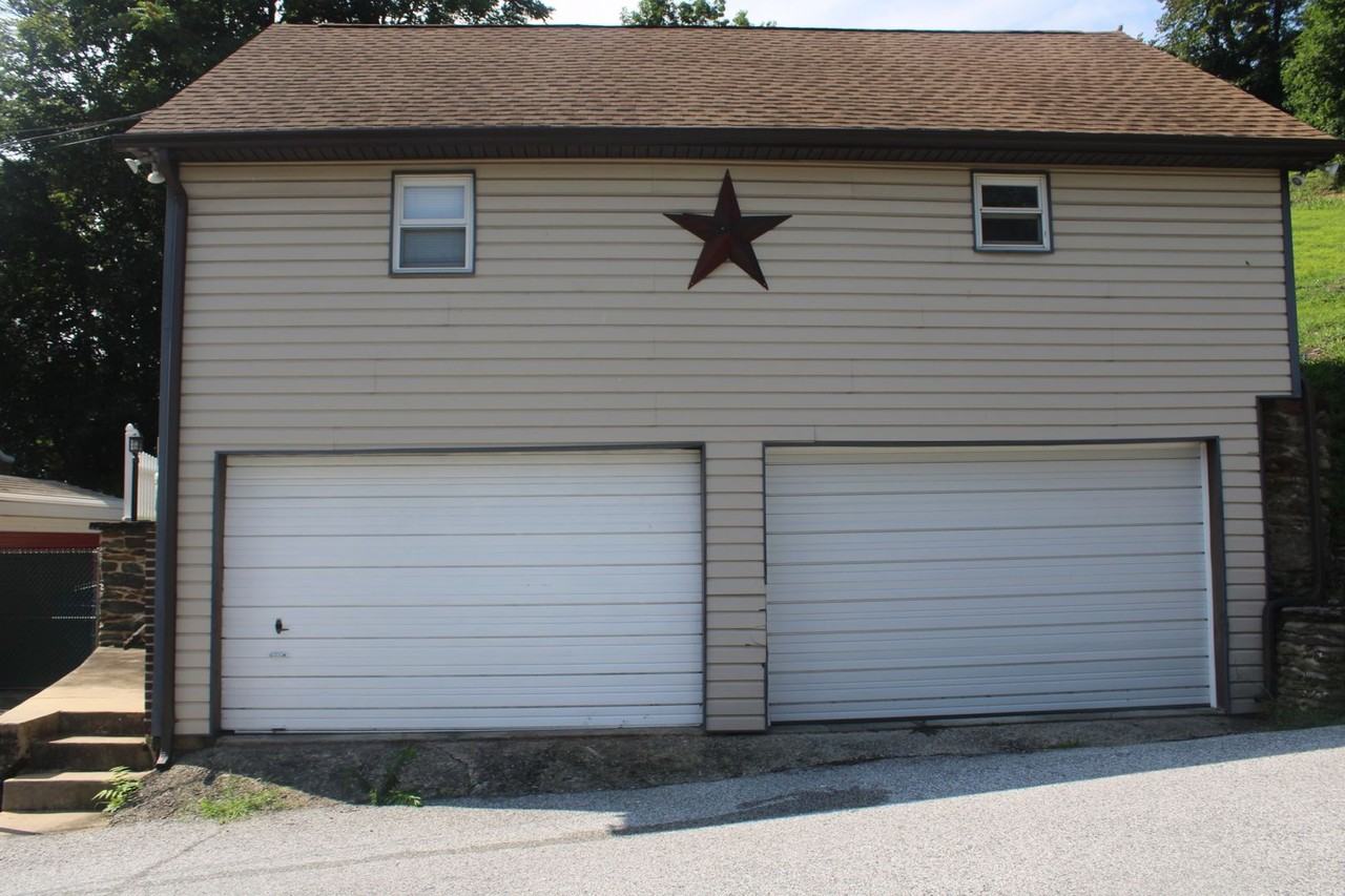 10 Winter Ave - Photo 3 of 14