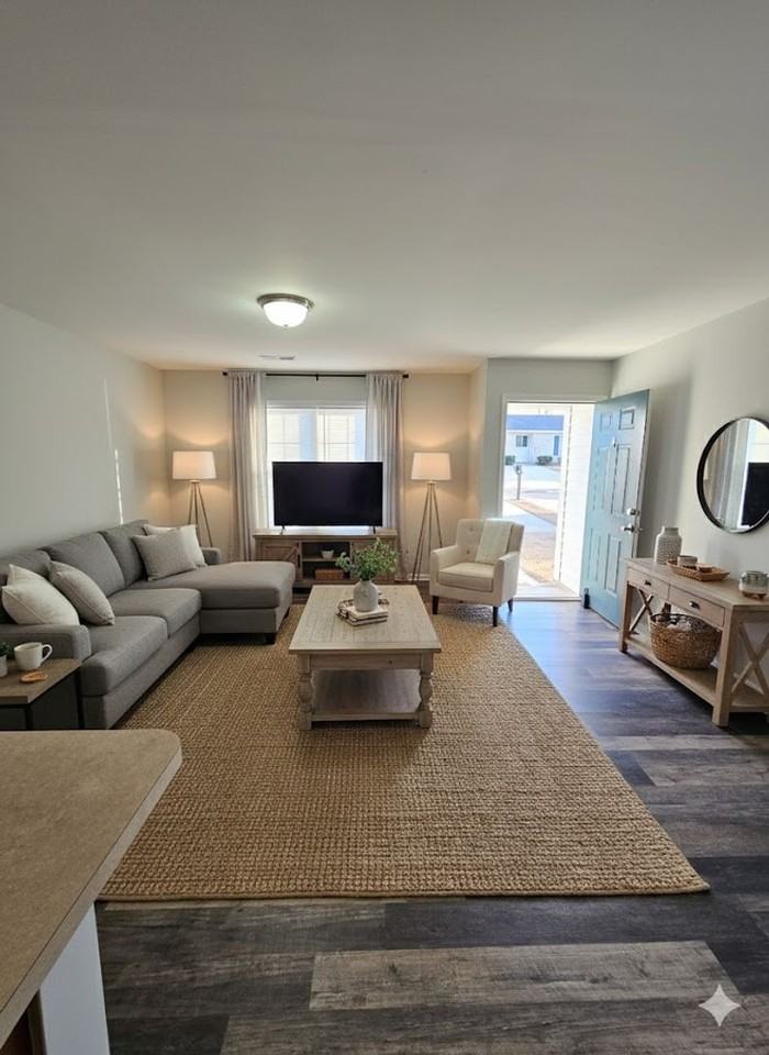 62 Coats Cir - Photo 2 of 13