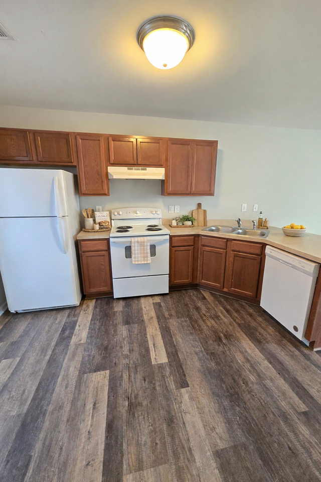 62 Coats Cir - Photo 6 of 13