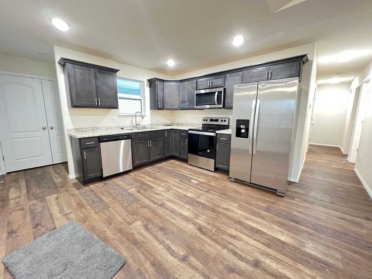 2001 Burlington Dr - Photo 5 of 18