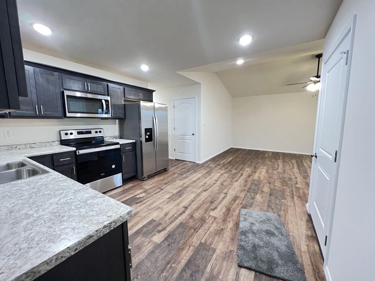 2001 Burlington Dr - Photo 6 of 18