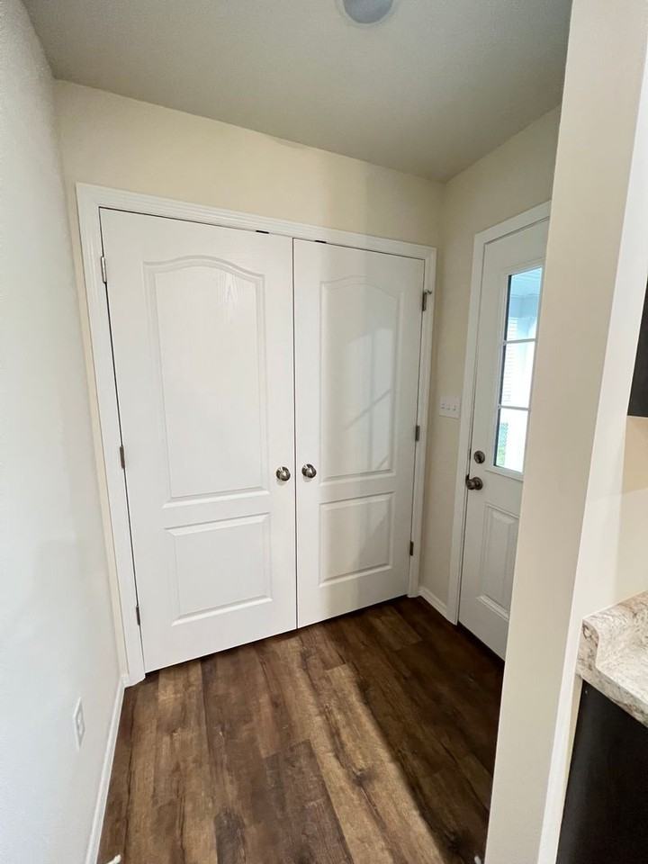 2001 Burlington Dr - Photo 7 of 18