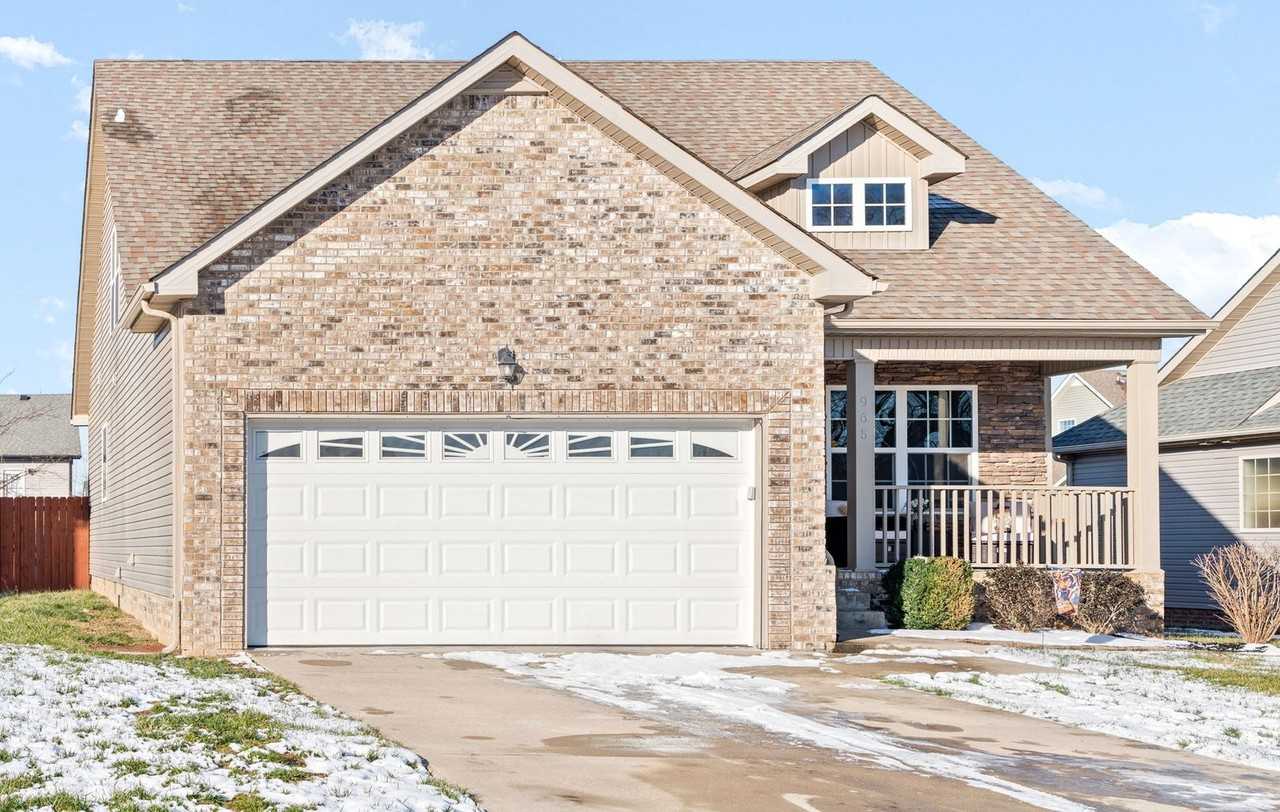 965 Harding Dr - Photo 2 of 29