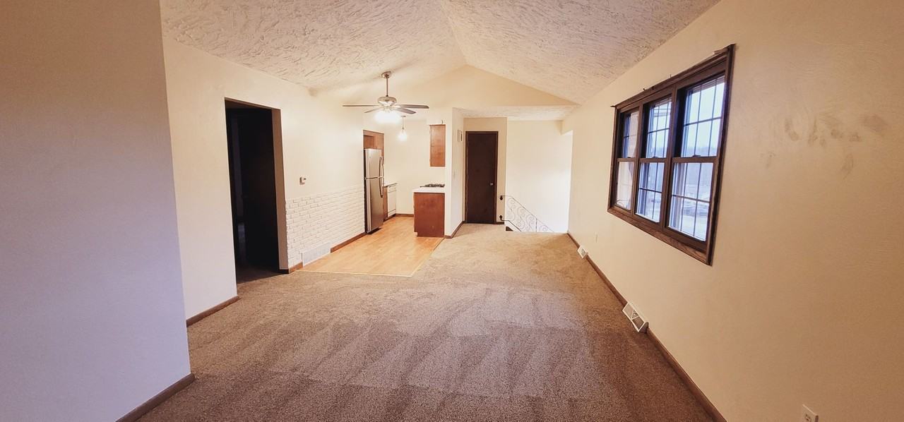 8578 Kirsch Rd - Photo 3 of 11