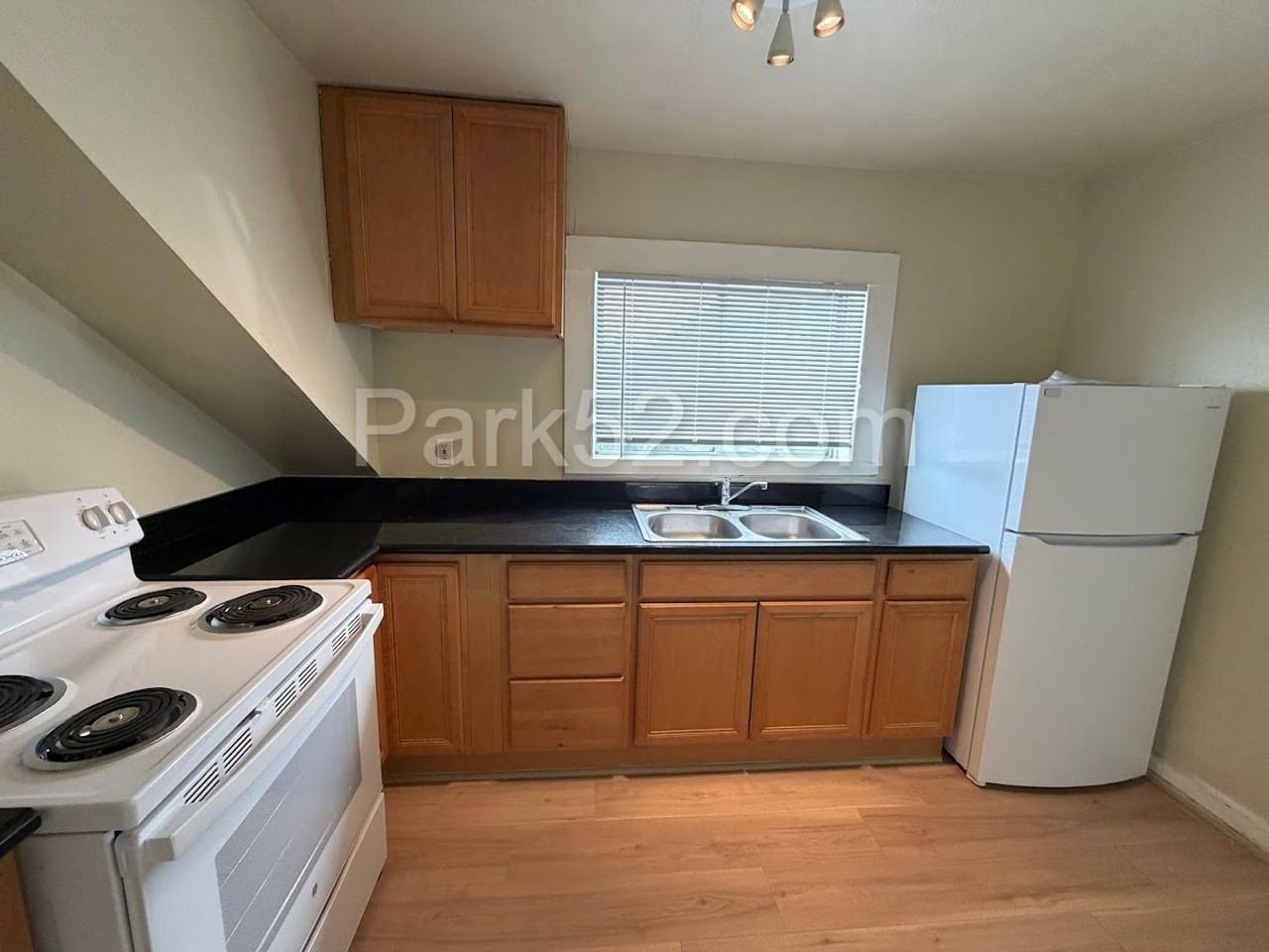 1711 S 9th St #B - Photo 6 of 13