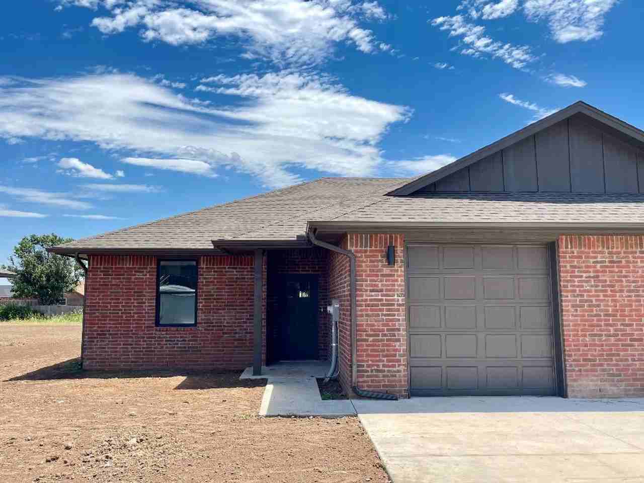 4727 Spring Ridge Road - Photo 2 of 27