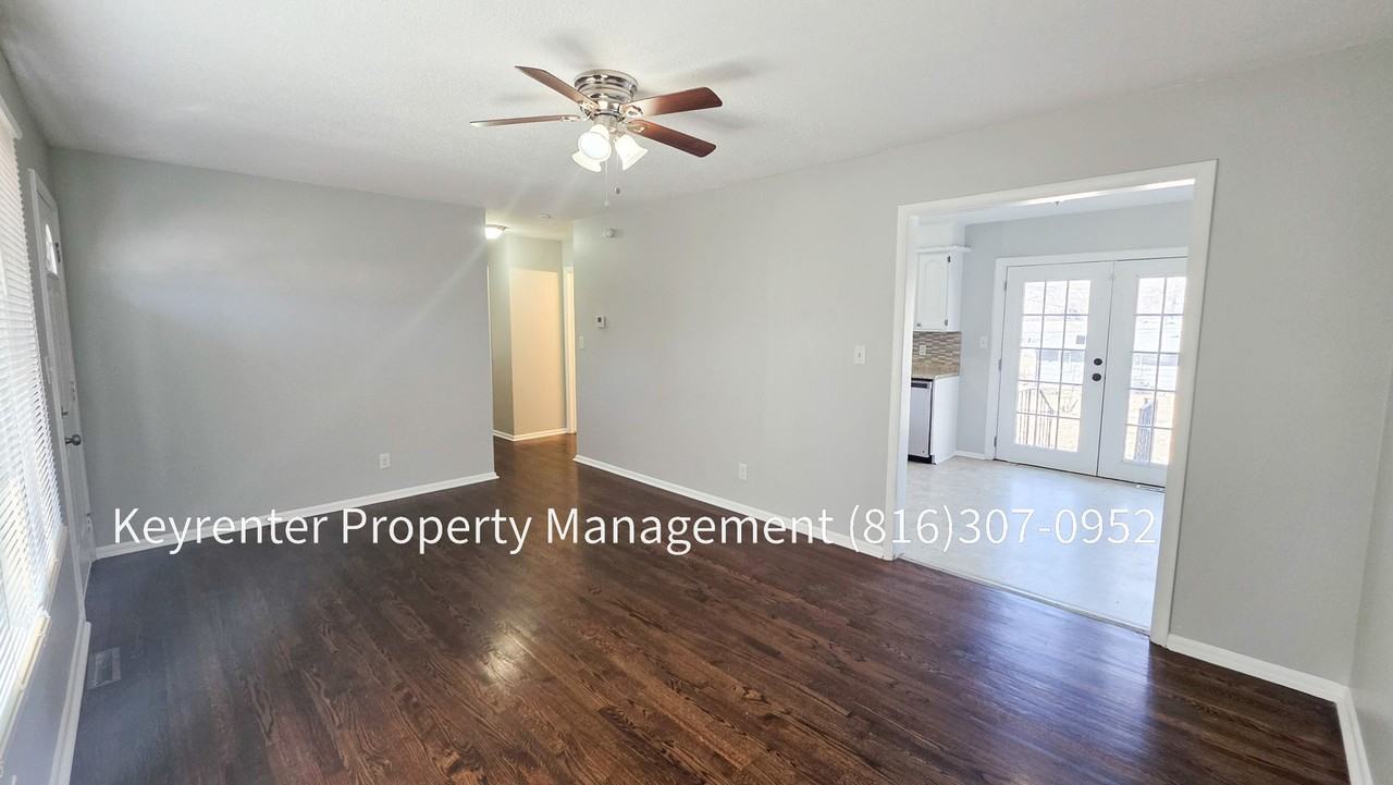 9414 Palmer Ave - Photo 5 of 28