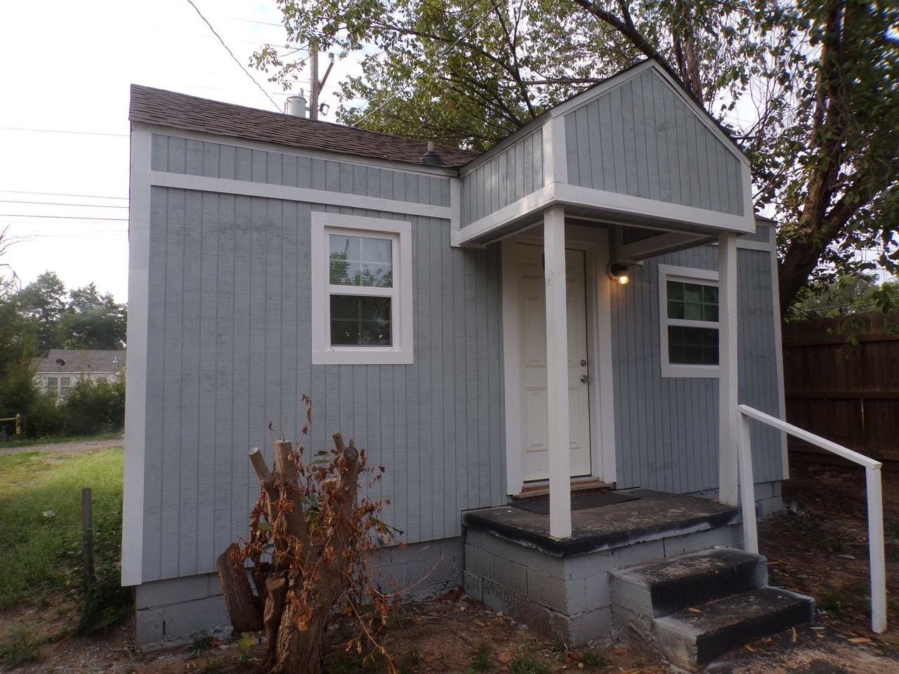 1512 Sw A Ave #B - Photo 2 of 17