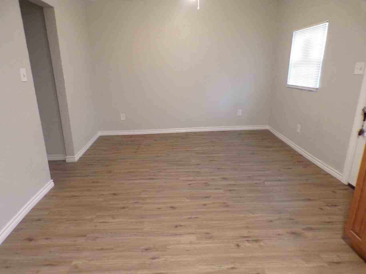 1512 Sw A Ave #B - Photo 6 of 17